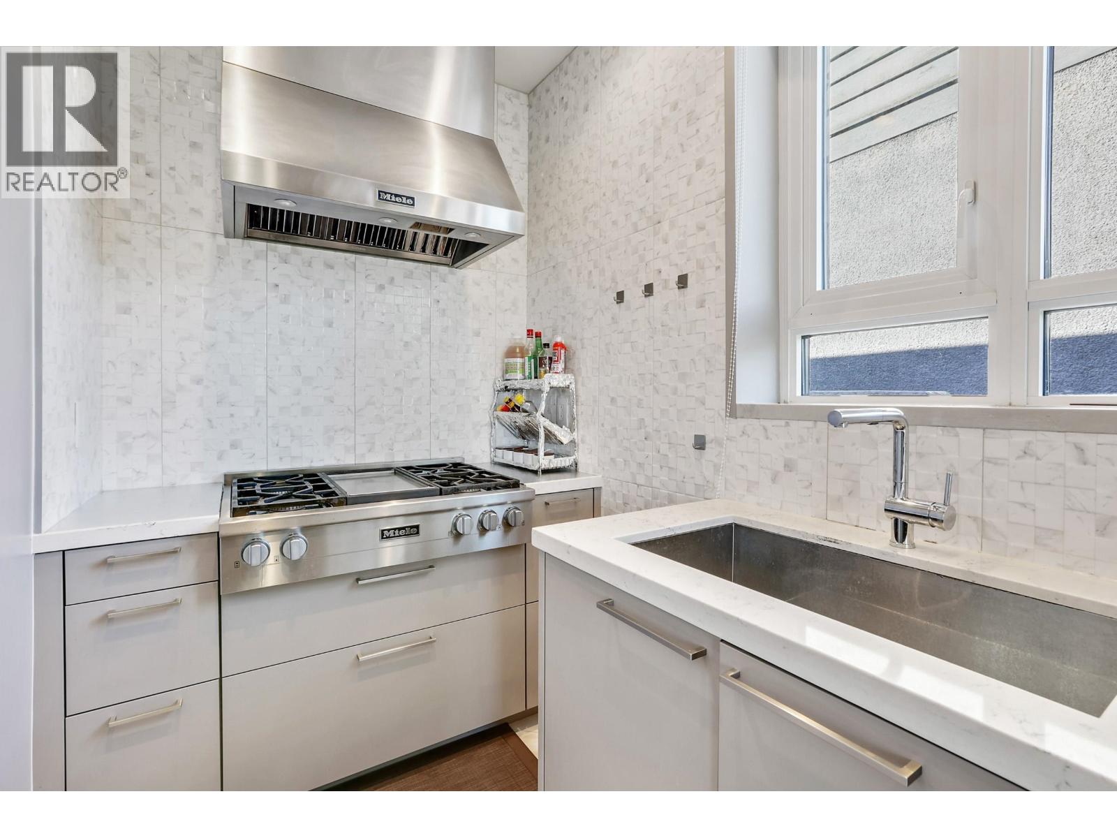 1909 Discovery Street, Vancouver, British Columbia  V6R 4K5 - Photo 14 - R3126883