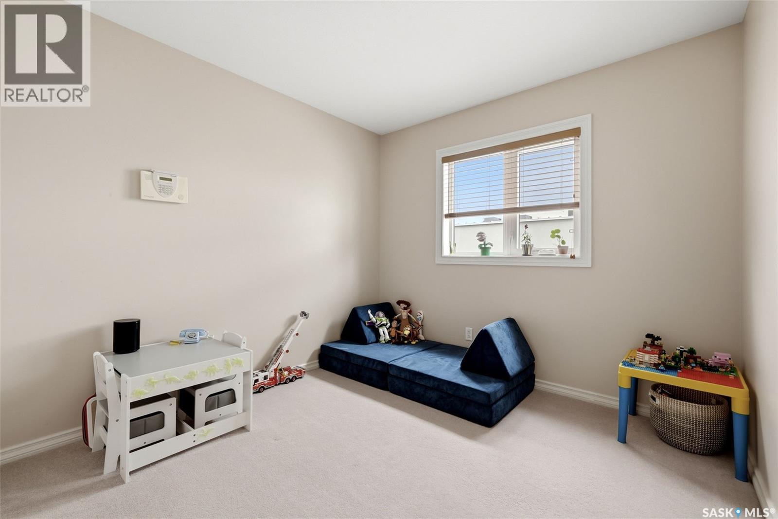 2090 Laurier Bay E, Regina, Saskatchewan  S4V 0P6 - Photo 21 - SK036785