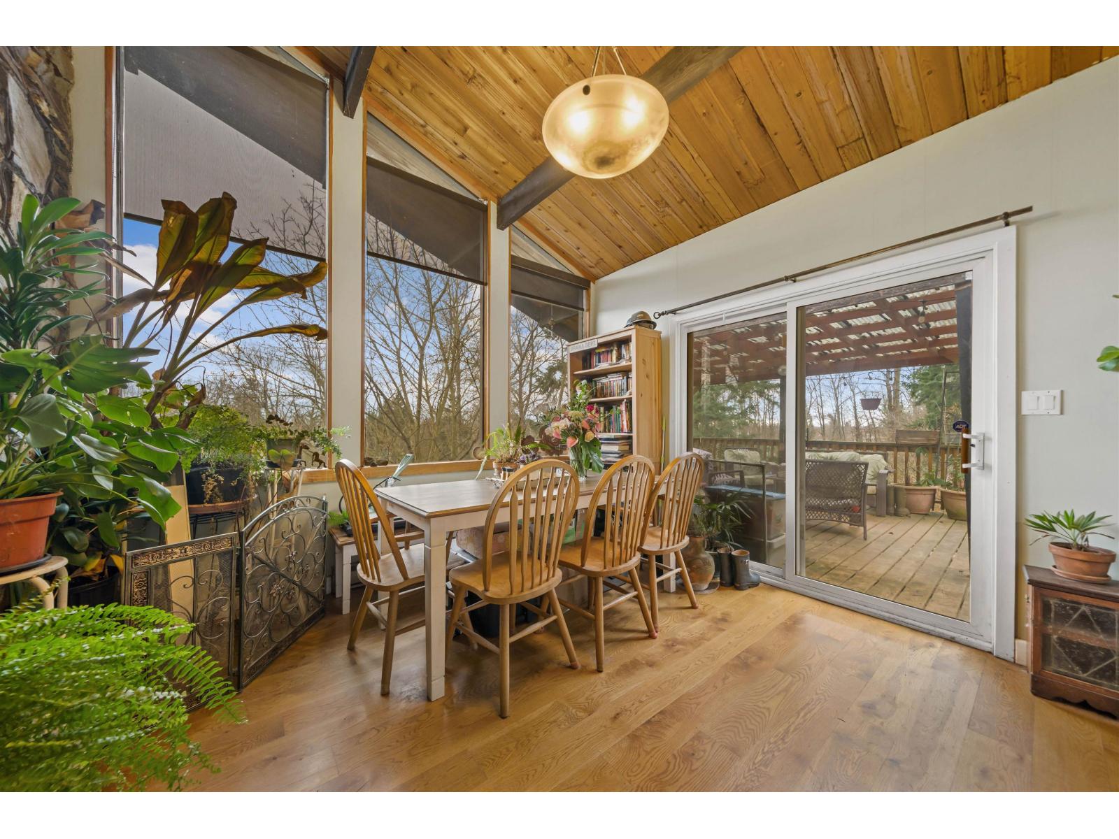 7701 Horne Street, Mission, British Columbia  V2V 3Y8 - Photo 4 - R3093911