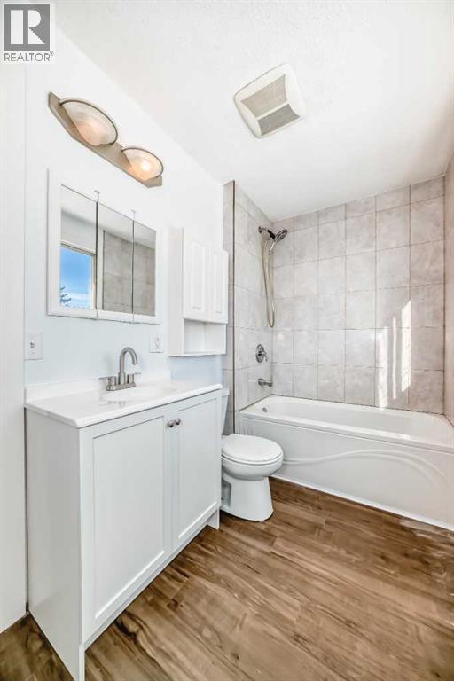 60 Erin Mount Crescent SE, Calgary, Alberta  T2B 2S3 - Photo 16 - A2297986
