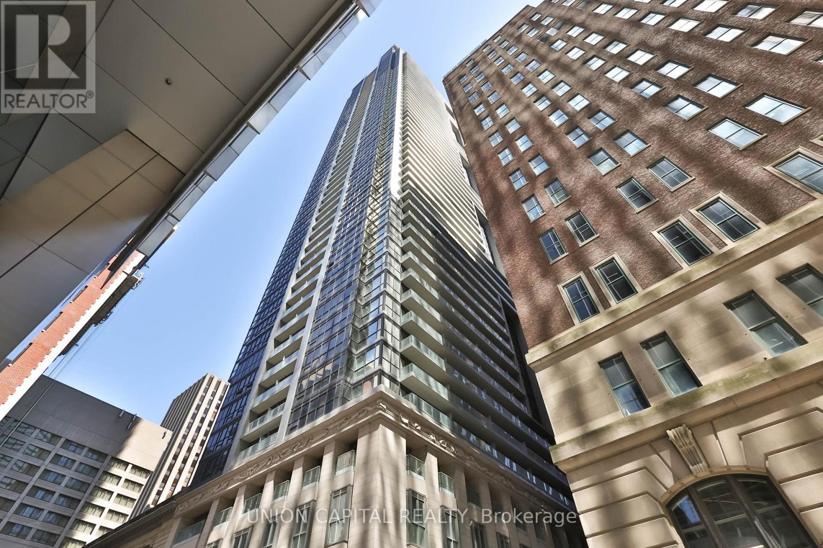 2003 - 70 TEMPERANCE STREET, Toronto, Ontario