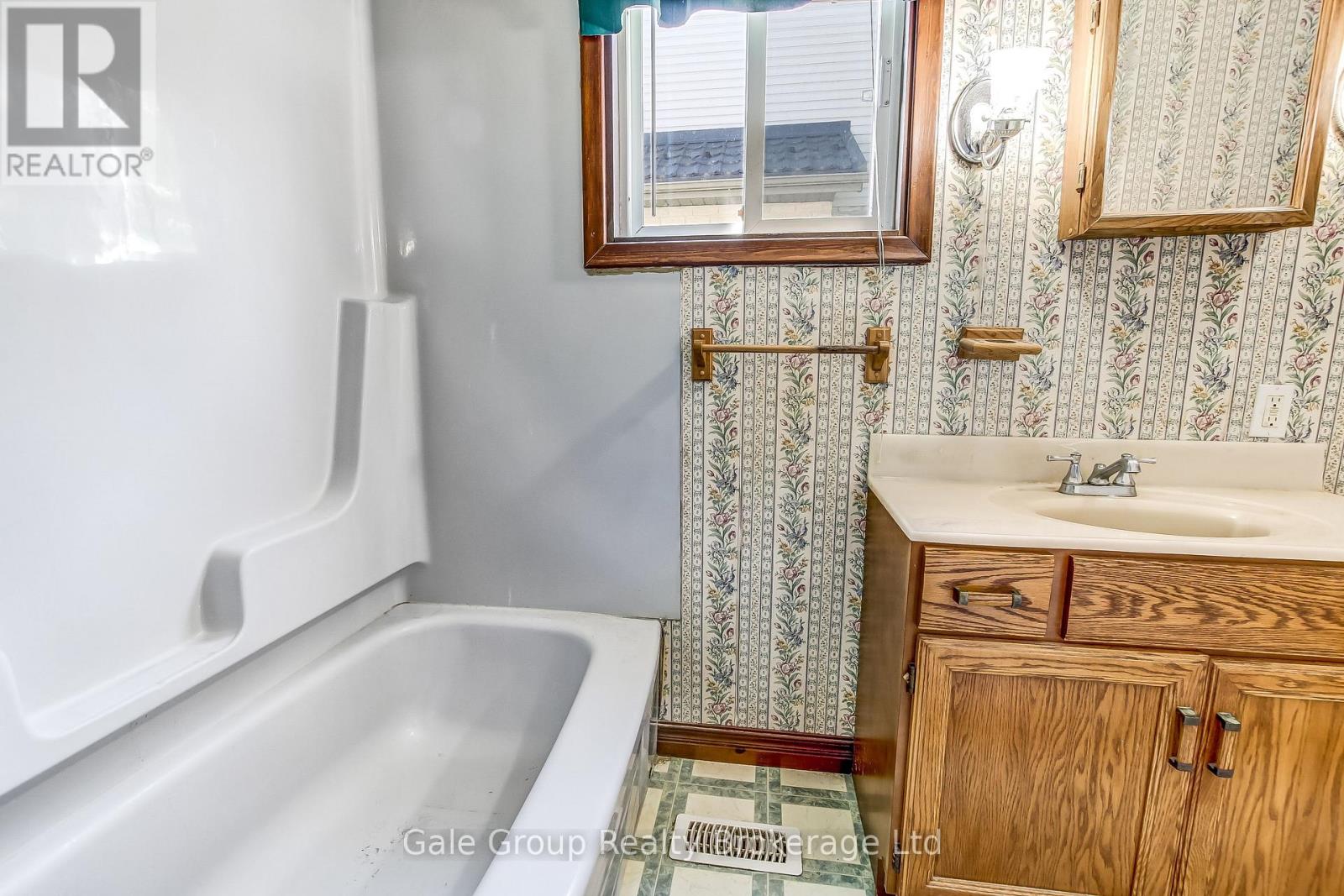 42 Maud Street, Woodstock, Ontario  N4S 3Y4 - Photo 10 - X13161296