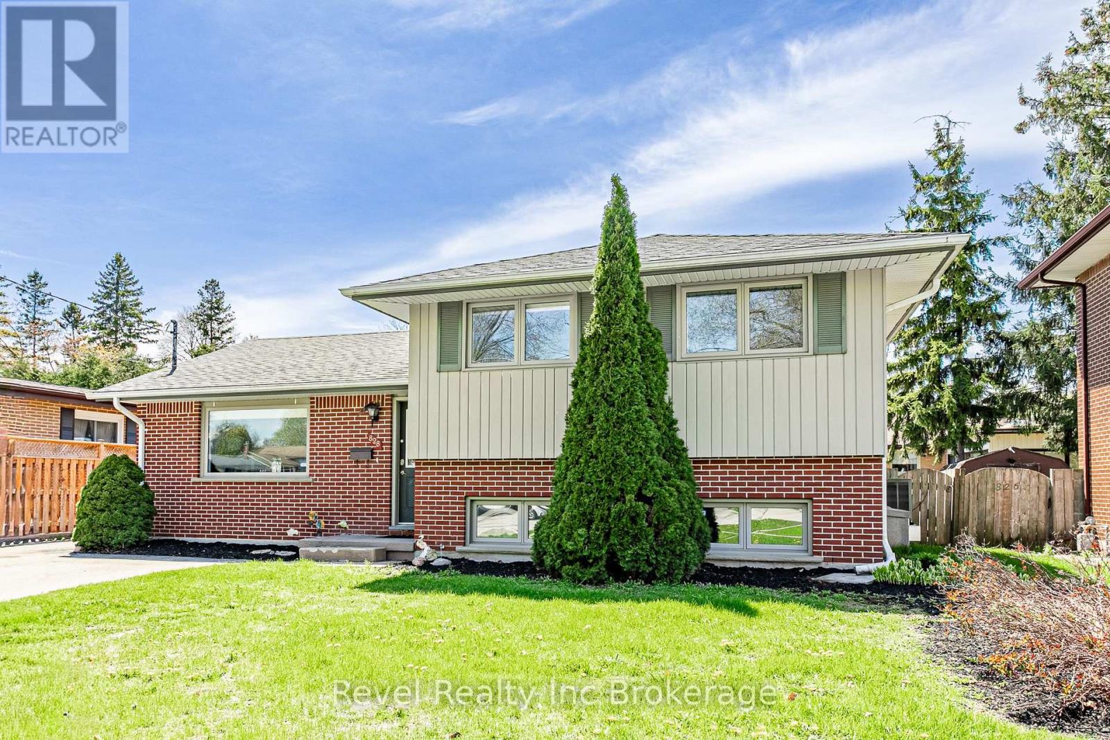 828 Warwick Street, Woodstock, Ontario  N4S 4R4 - Photo 2 - X13161956