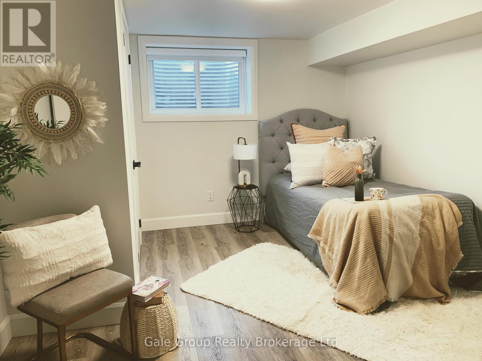 77 North Park Crescent, Woodstock, Ontario  N4S 7M1 - Photo 2 - X13164214