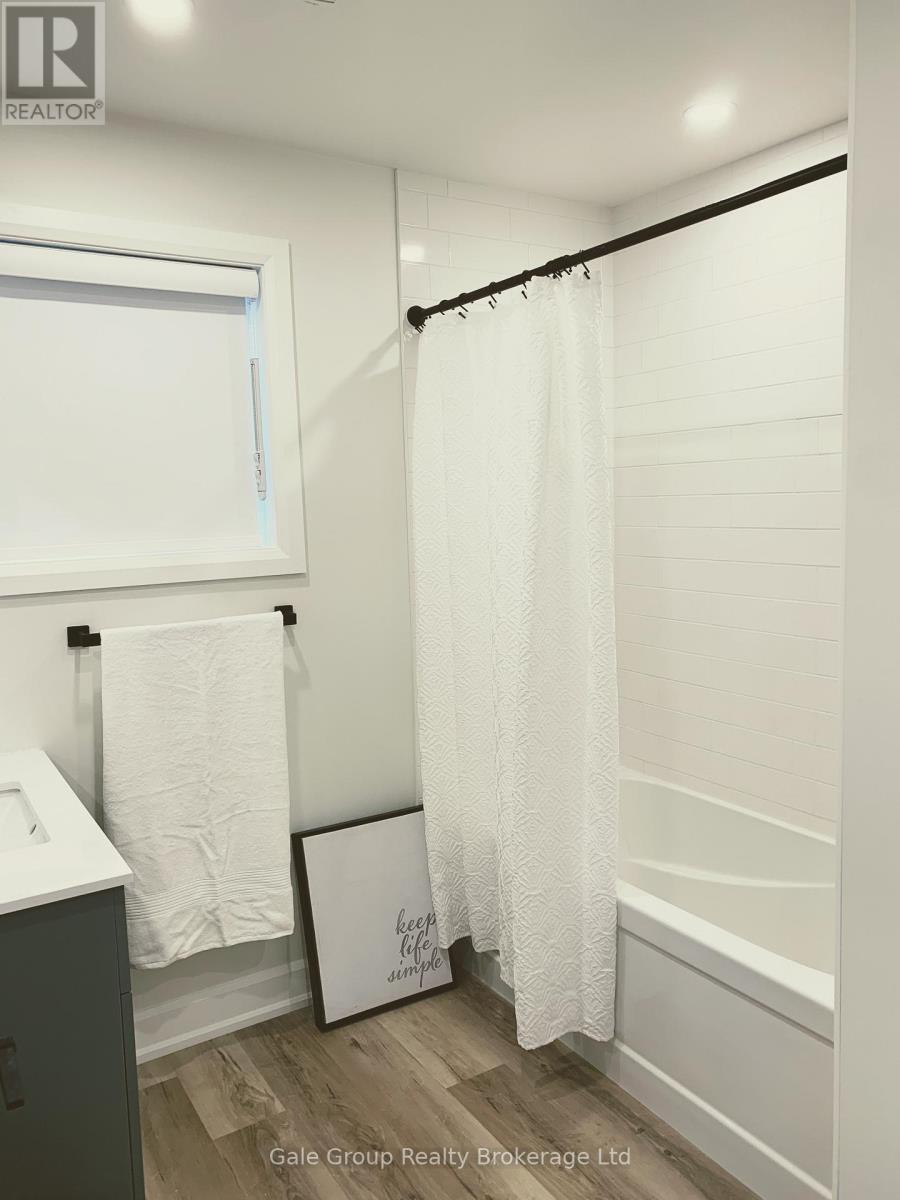 77 North Park Crescent, Woodstock, Ontario  N4S 7M1 - Photo 4 - X13164214