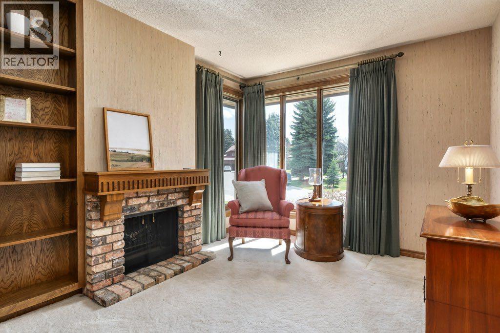 152 Coach Grove Place SW, Calgary, Alberta  T3H 1J2 - Photo 3 - A2311820
