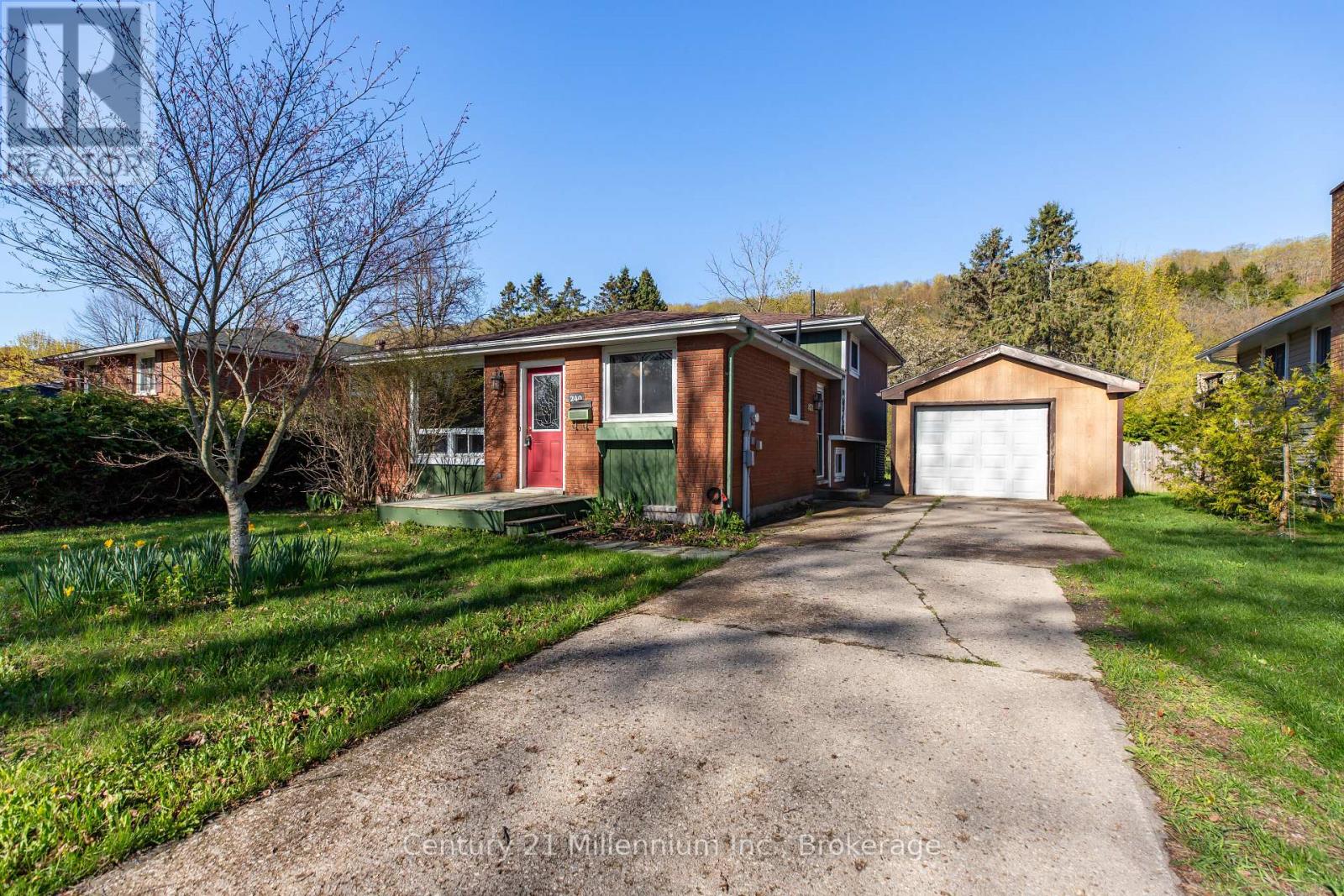 240 5TH A AVENUE W, Owen Sound, Ontario