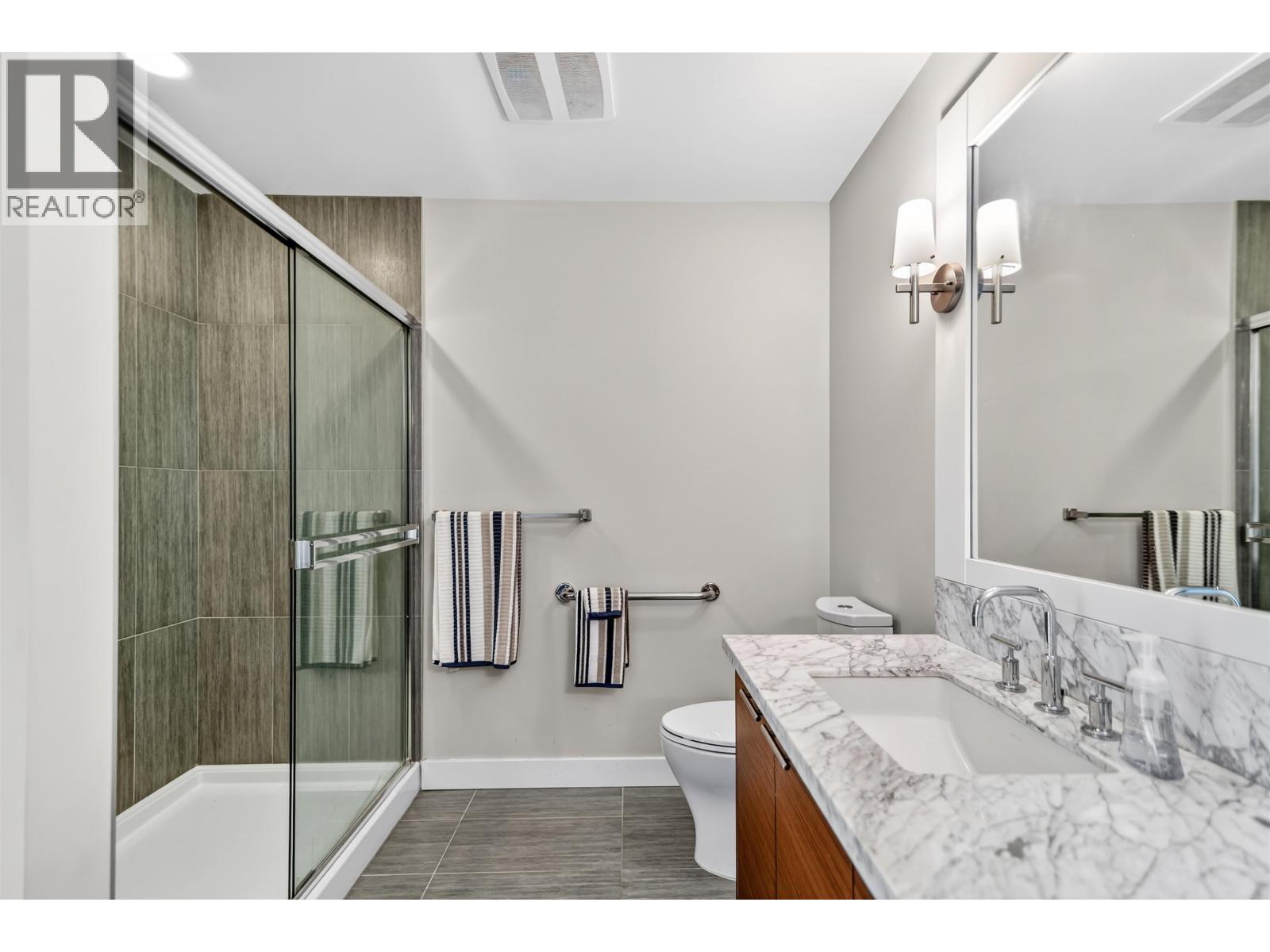 402 5725 Teredo Street, Sechelt, British Columbia  V7Z 0J7 - Photo 16 - R3127001