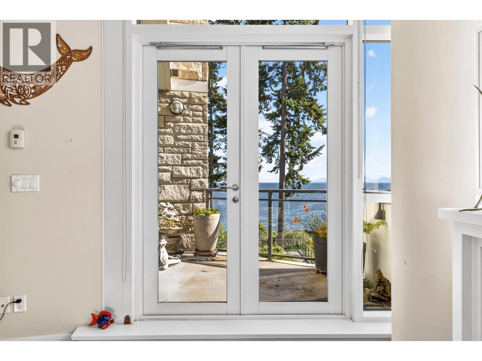 402 5725 Teredo Street, Sechelt, British Columbia  V7Z 0J7 - Photo 5 - R3127001