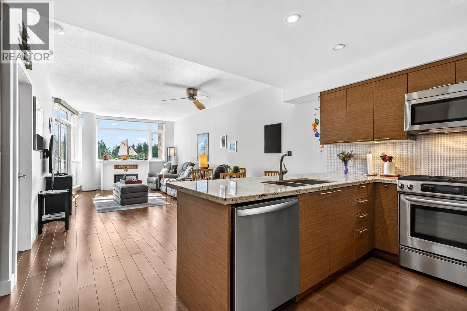 402 5725 Teredo Street, Sechelt, British Columbia  V7Z 0J7 - Photo 9 - R3127001