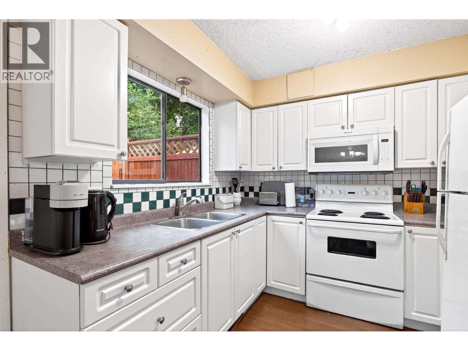 830 Ingersoll Avenue, Coquitlam, British Columbia  V3J 4L9 - Photo 13 - R3127010