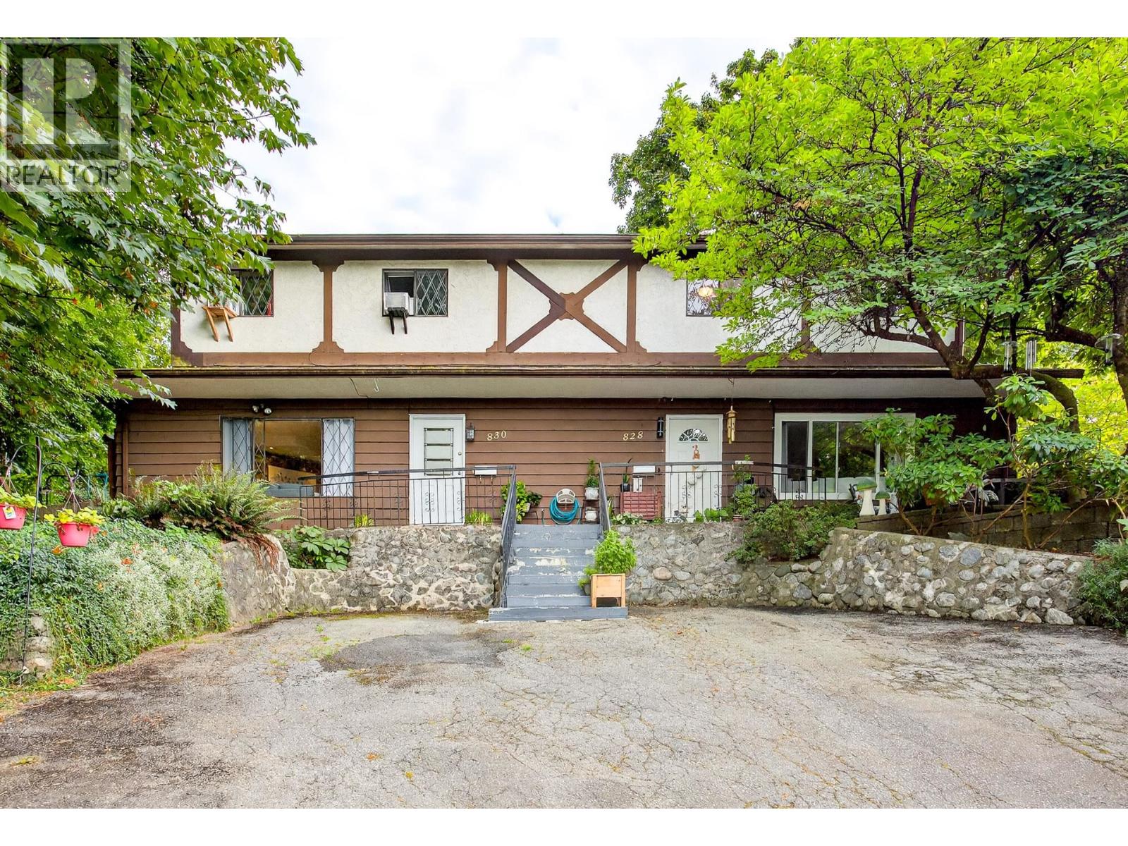 830 Ingersoll Avenue, Coquitlam, British Columbia  V3J 4L9 - Photo 2 - R3127010