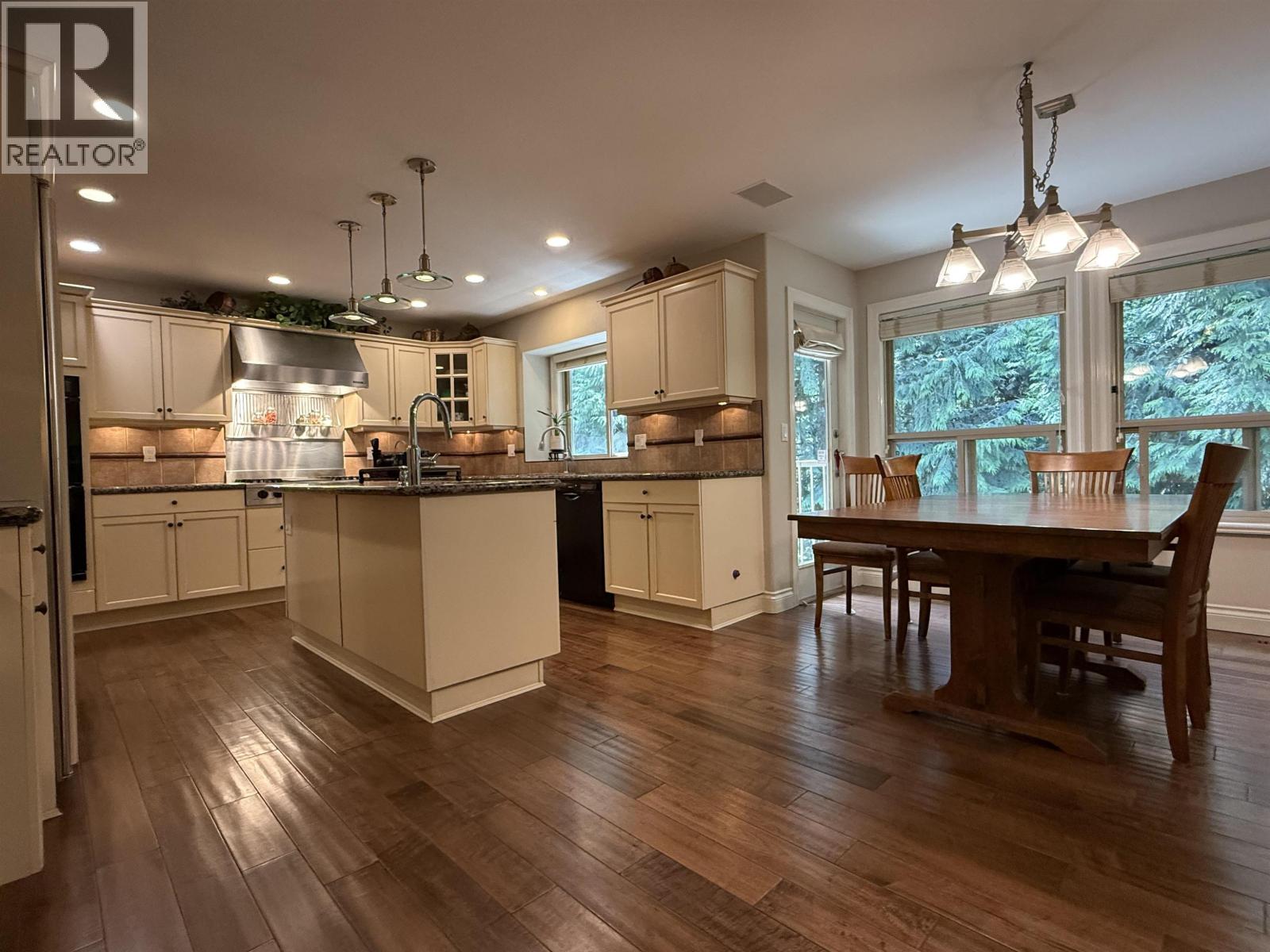 76 Eagle Pass, Port Moody, British Columbia  V3H 5E7 - Photo 10 - R3126998