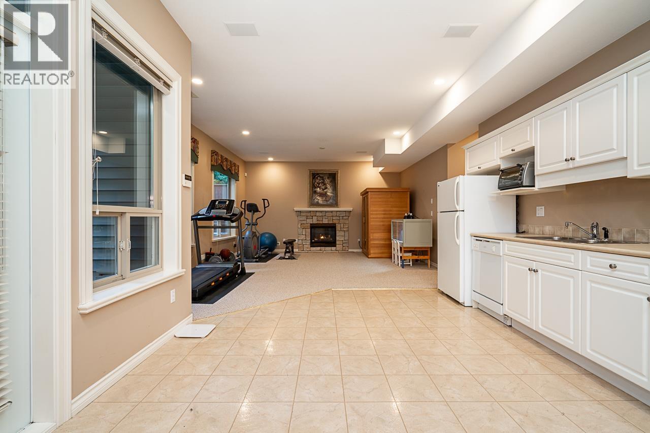 76 Eagle Pass, Port Moody, British Columbia  V3H 5E7 - Photo 28 - R3126998