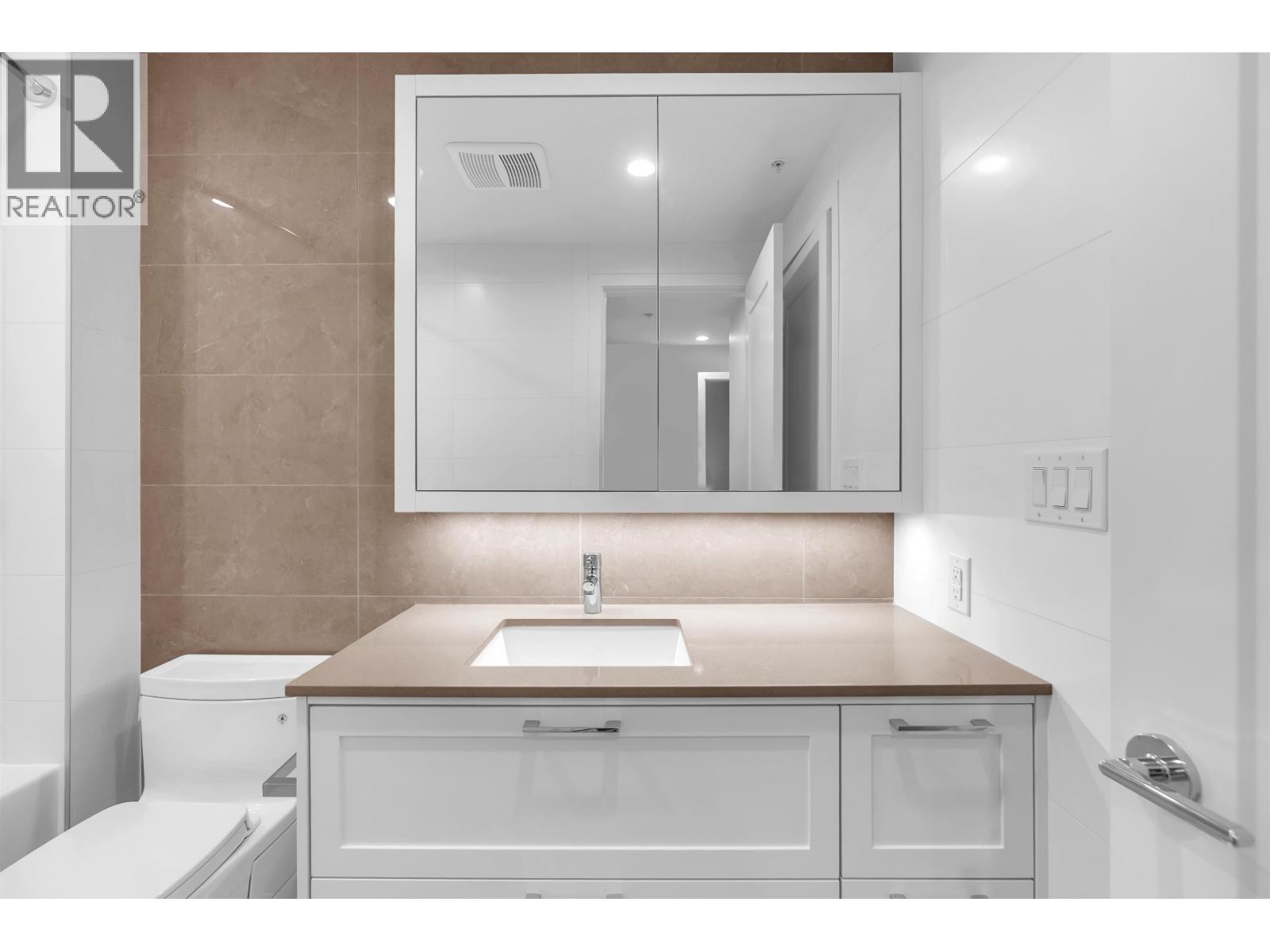 2406 2381 Beta Avenue, Burnaby, British Columbia  V5C 0P7 - Photo 19 - R3127018