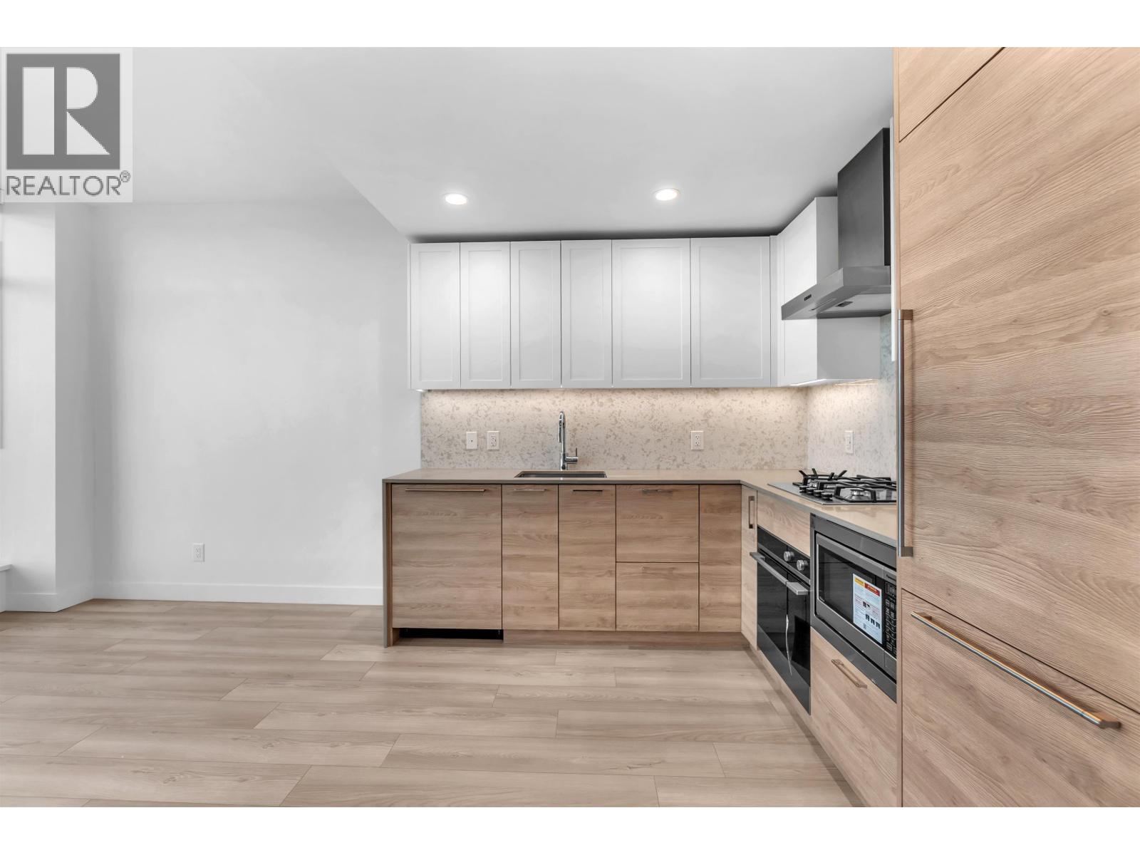 2406 2381 Beta Avenue, Burnaby, British Columbia  V5C 0P7 - Photo 5 - R3127018
