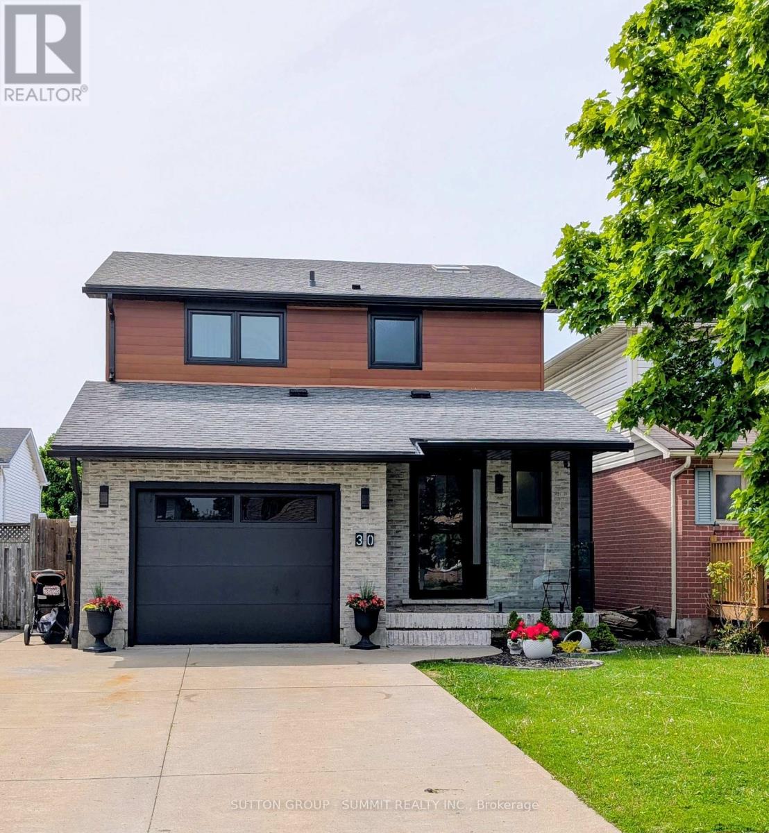 30 BUCHANAN CRESCENT, Thorold, Ontario