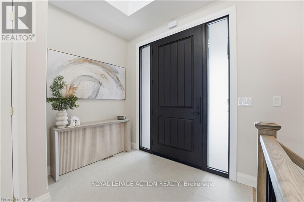 3 Kings Lane, Brant, Ontario  N0E 1R0 - Photo 4 - X12709544