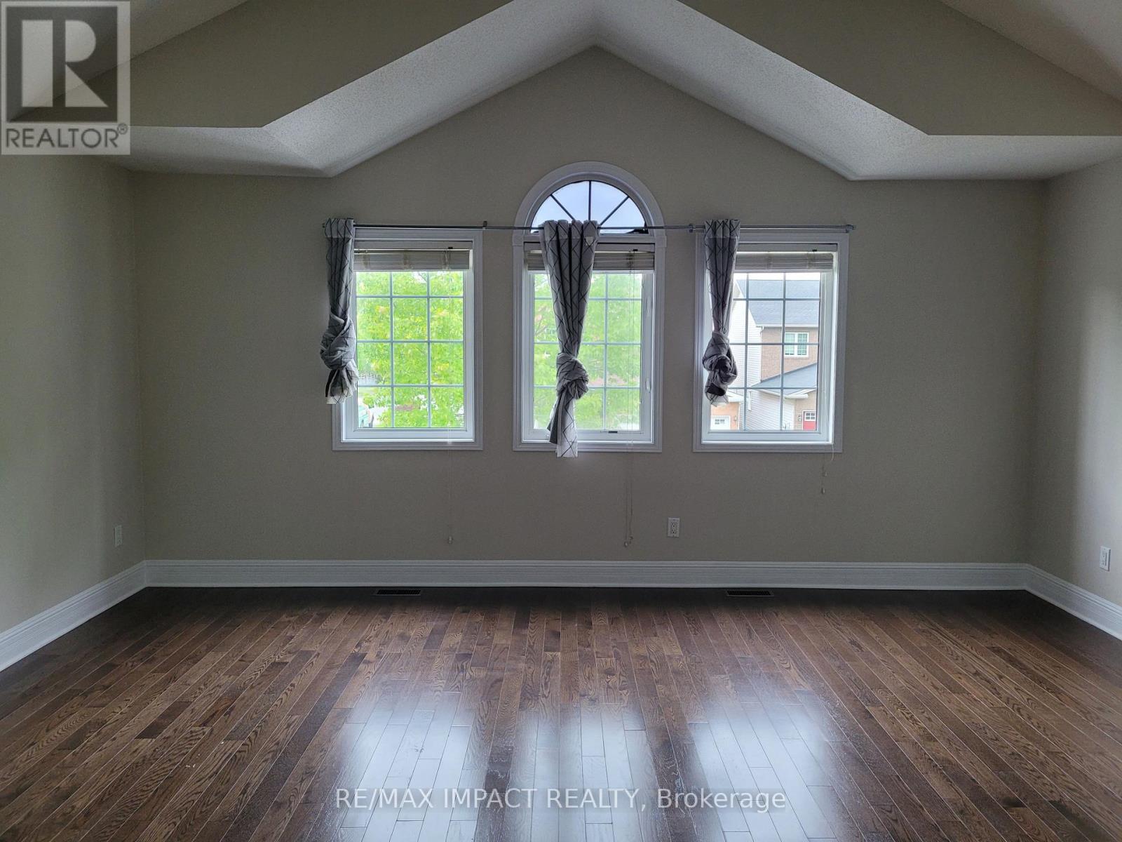20 REMEMBRANCE CRESCENT, Ottawa, Ontario