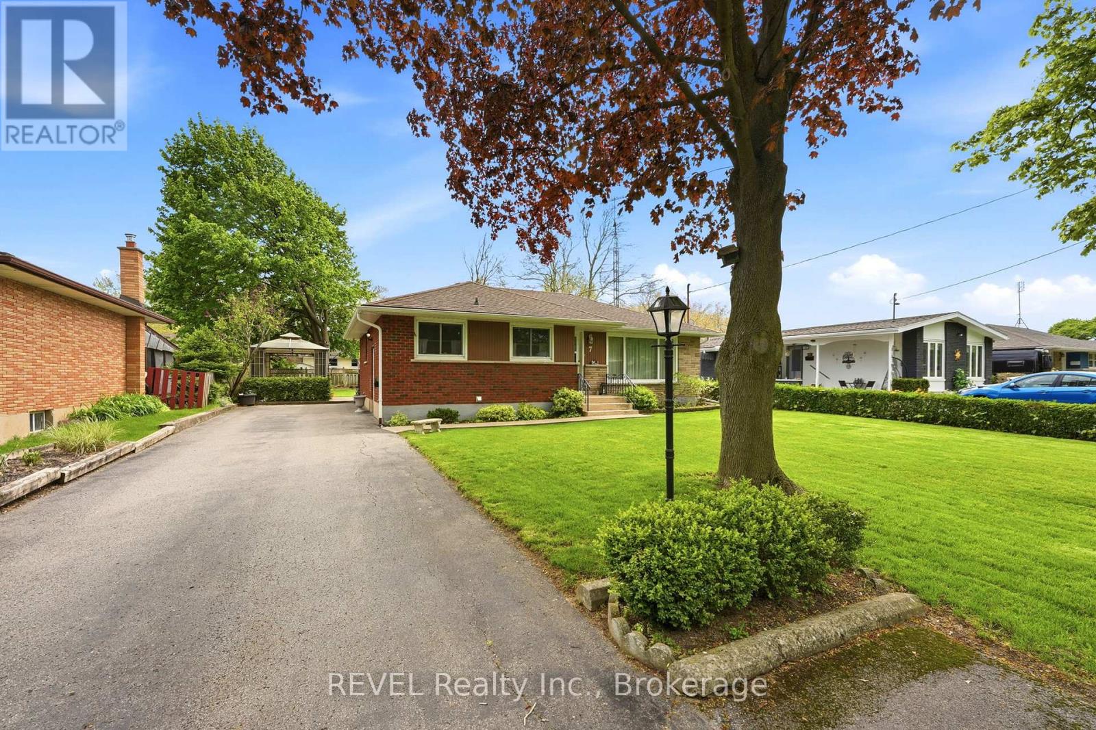 7 Brucedale Avenue, St. Catharines, Ontario  L2M 2Z4 - Photo 4 - X13164394