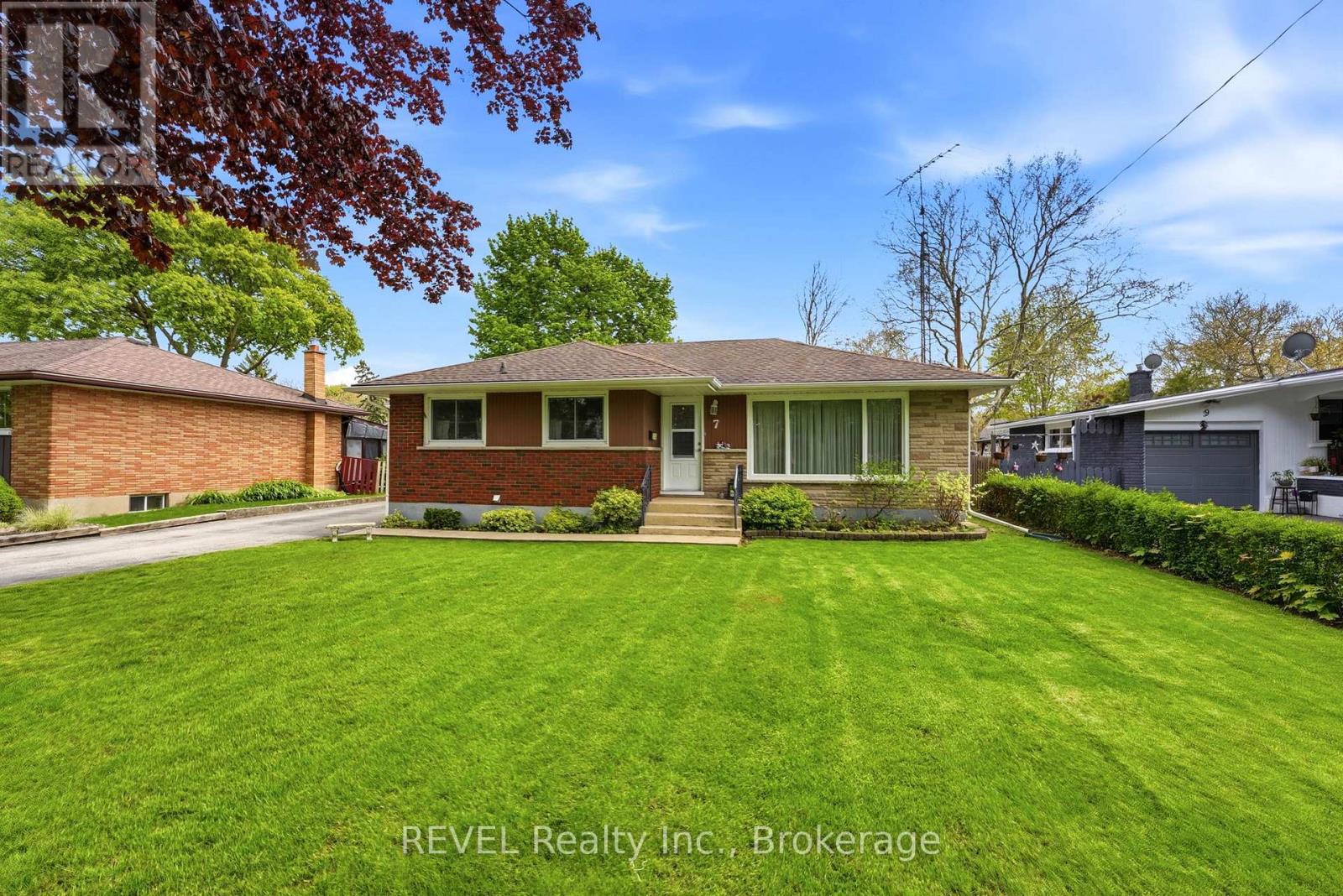 7 Brucedale Avenue, St. Catharines, Ontario  L2M 2Z4 - Photo 6 - X13164394
