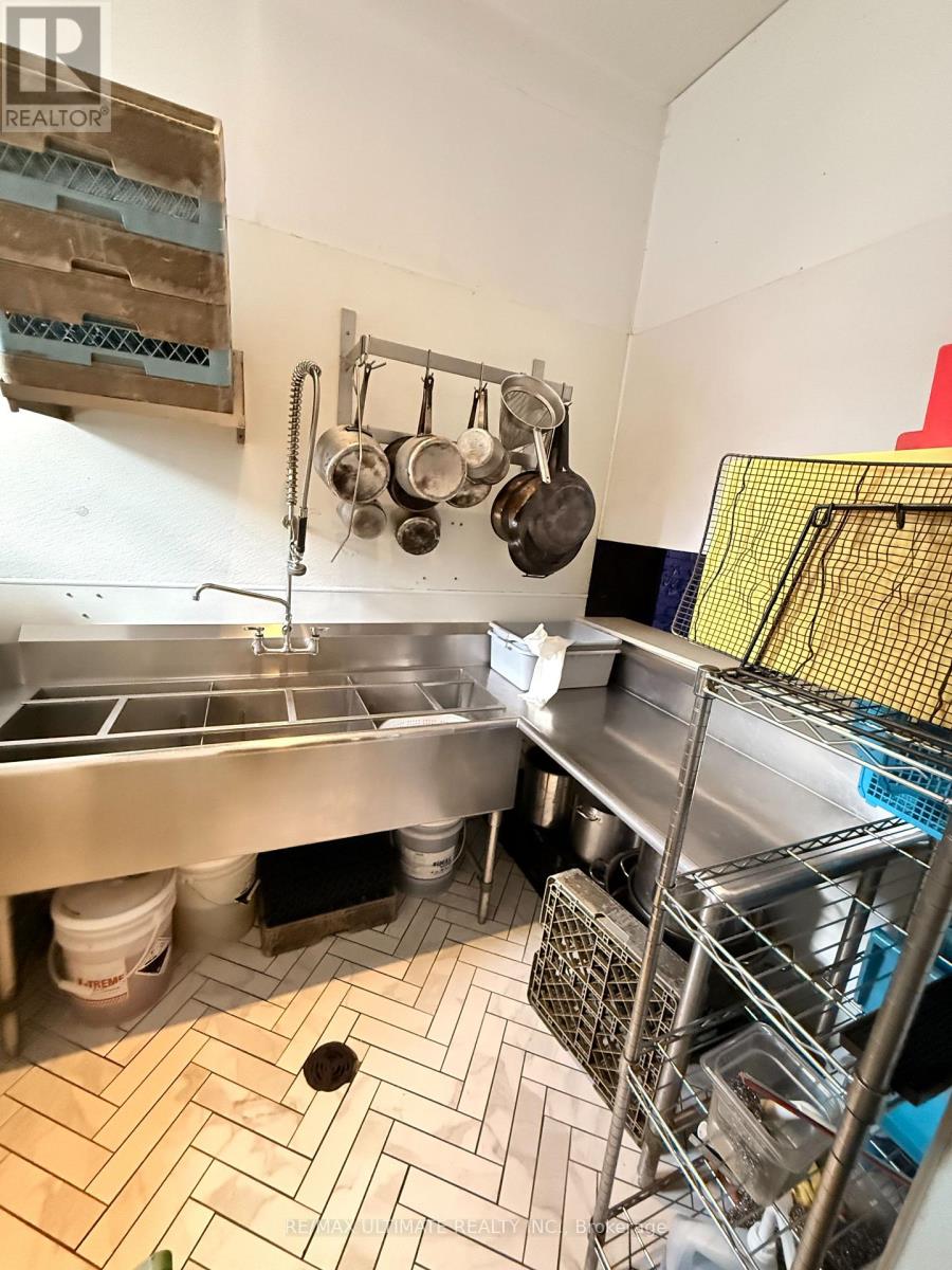 119 Harbord Street, Toronto, Ontario M5S 1G7 - Photo 12 - C13164210