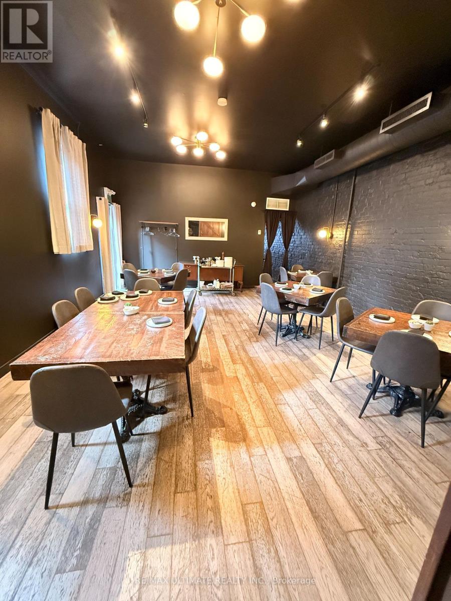 119 Harbord Street, Toronto, Ontario M5S 1G7 - Photo 5 - C13164210