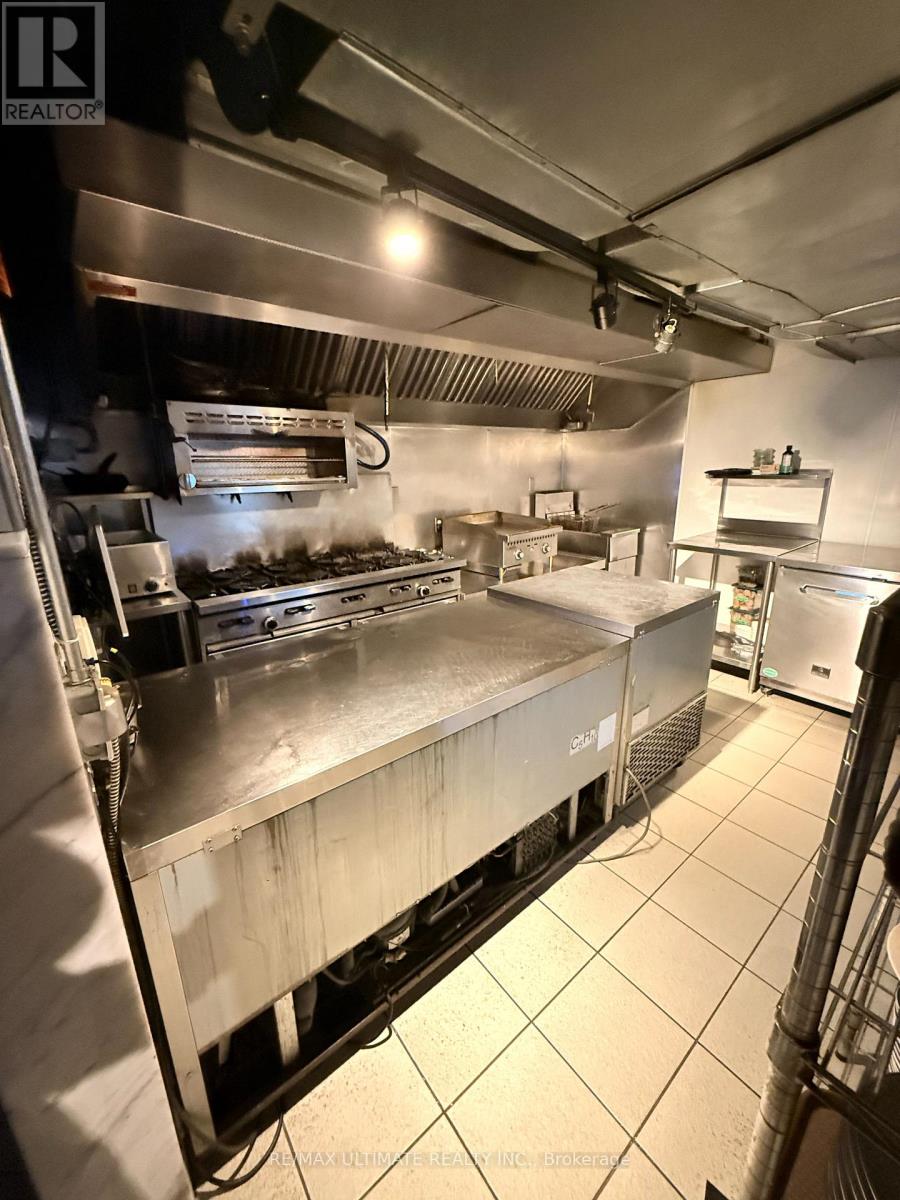 119 Harbord Street, Toronto, Ontario M5S 1G7 - Photo 9 - C13164210