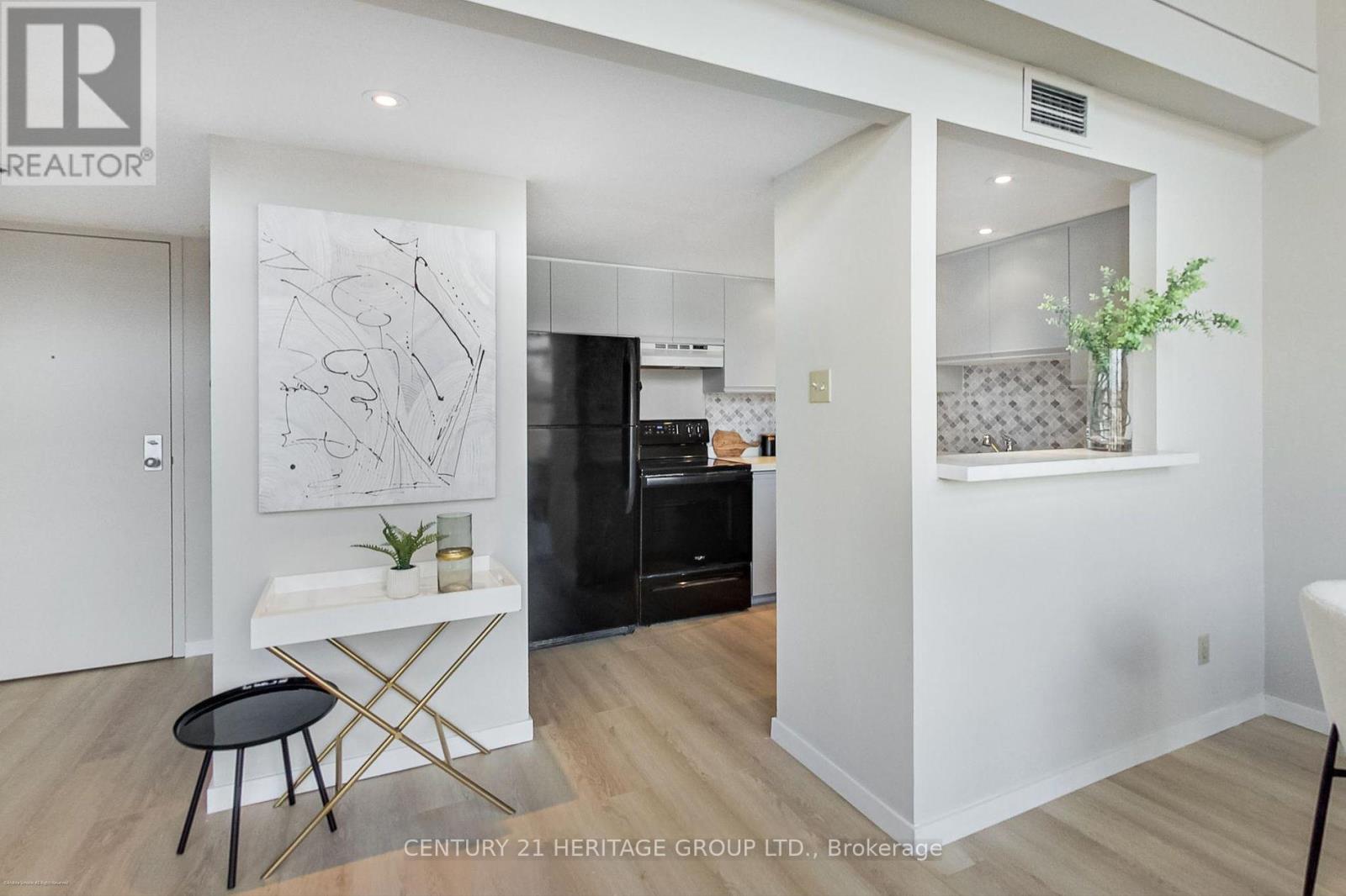 404 - 393 King Street E, Toronto, Ontario M5A 1L3 - Photo 7 - C13164258