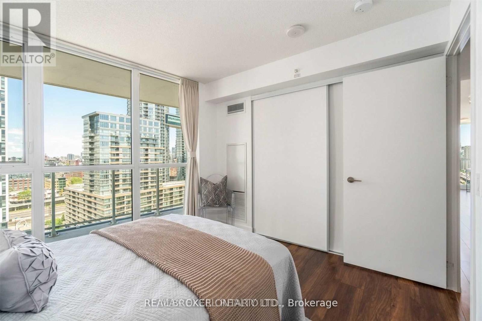 2101 - 75 Queens Wharf Road, Toronto, Ontario  M5V 0J8 - Photo 15 - C13164282