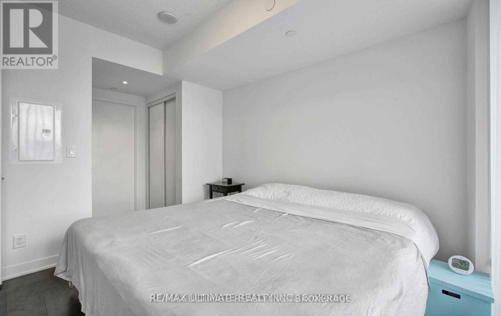 4203 - 88 Harbour Street, Toronto, Ontario  M5J 0C3 - Photo 11 - C13164356