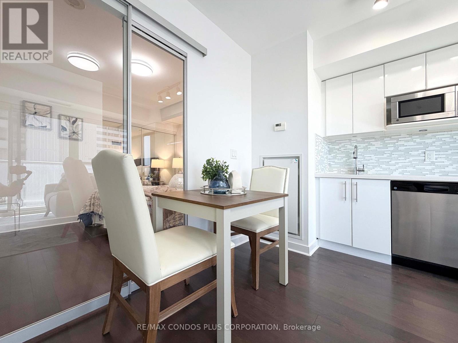 1508 - 58 Orchard View Boulevard, Toronto, Ontario  M4R 0A2 - Photo 13 - C13164420