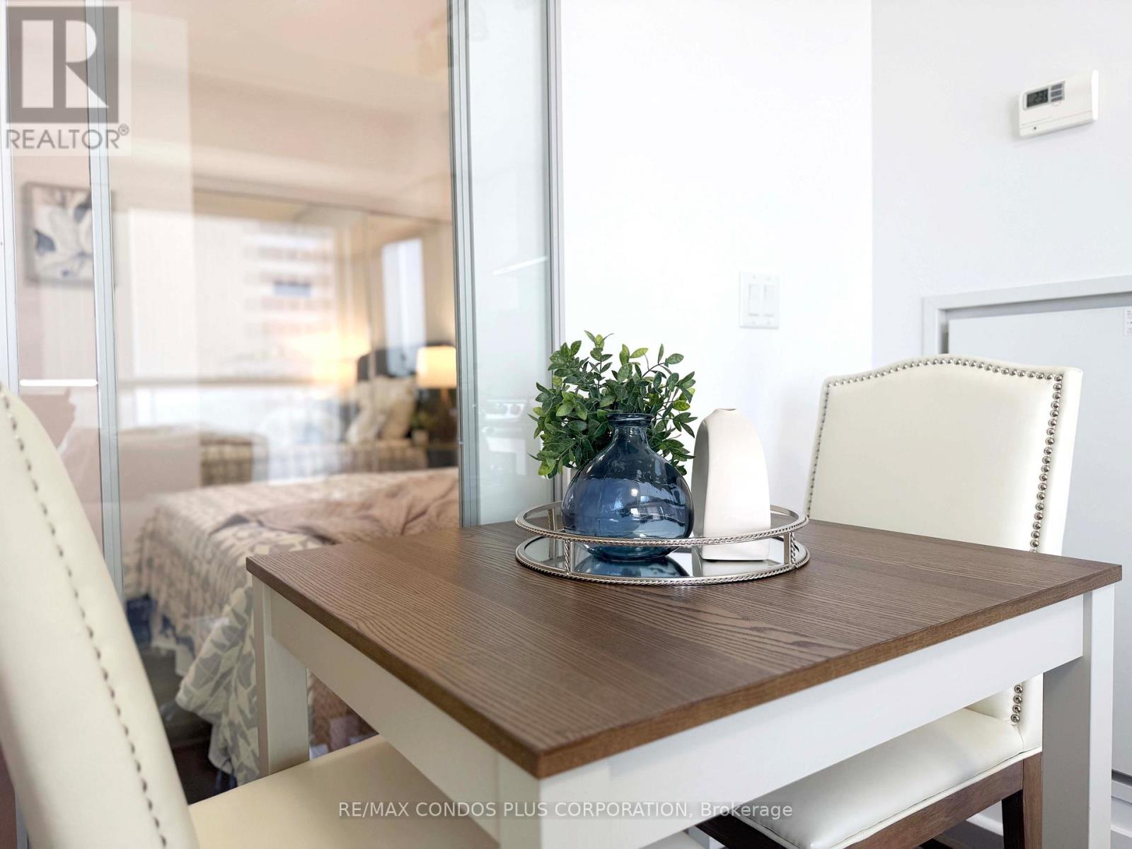 1508 - 58 Orchard View Boulevard, Toronto, Ontario  M4R 0A2 - Photo 14 - C13164420