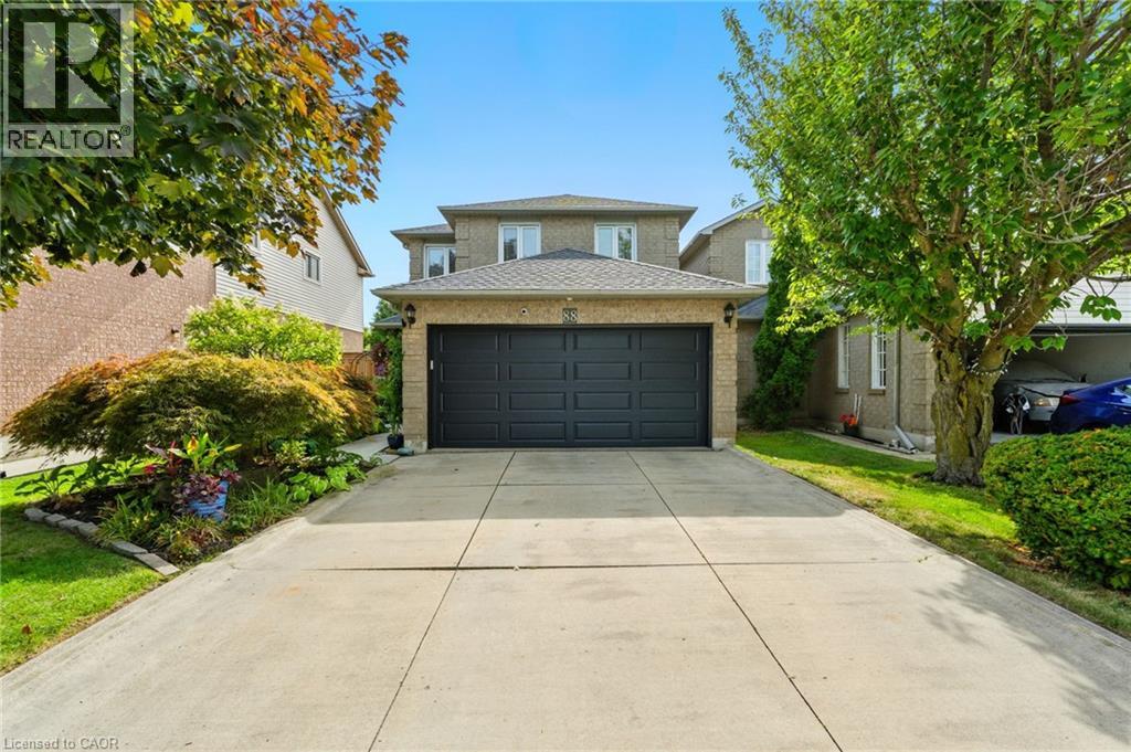 88 GRINDSTONE Way, Dundas, Ontario