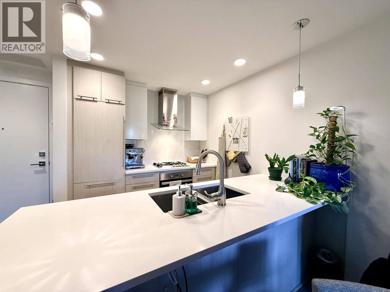 305 5033 Cambie Street, Vancouver, British Columbia  V5Z 0H6 - Photo 5 - R3126719