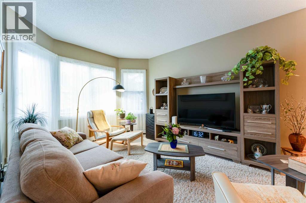 206, 8 Prestwick Pond Terrace SE, Calgary, Alberta  T2Z 4P3 - Photo 2 - A2312184