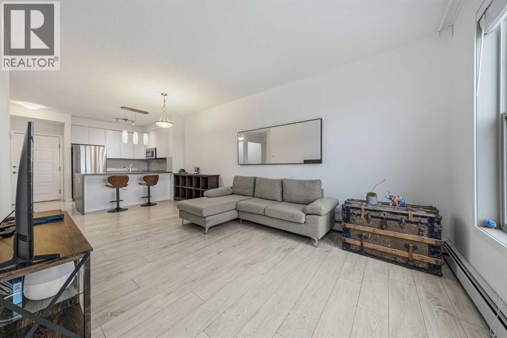 404, 207 Sunset Drive, Cochrane, Alberta