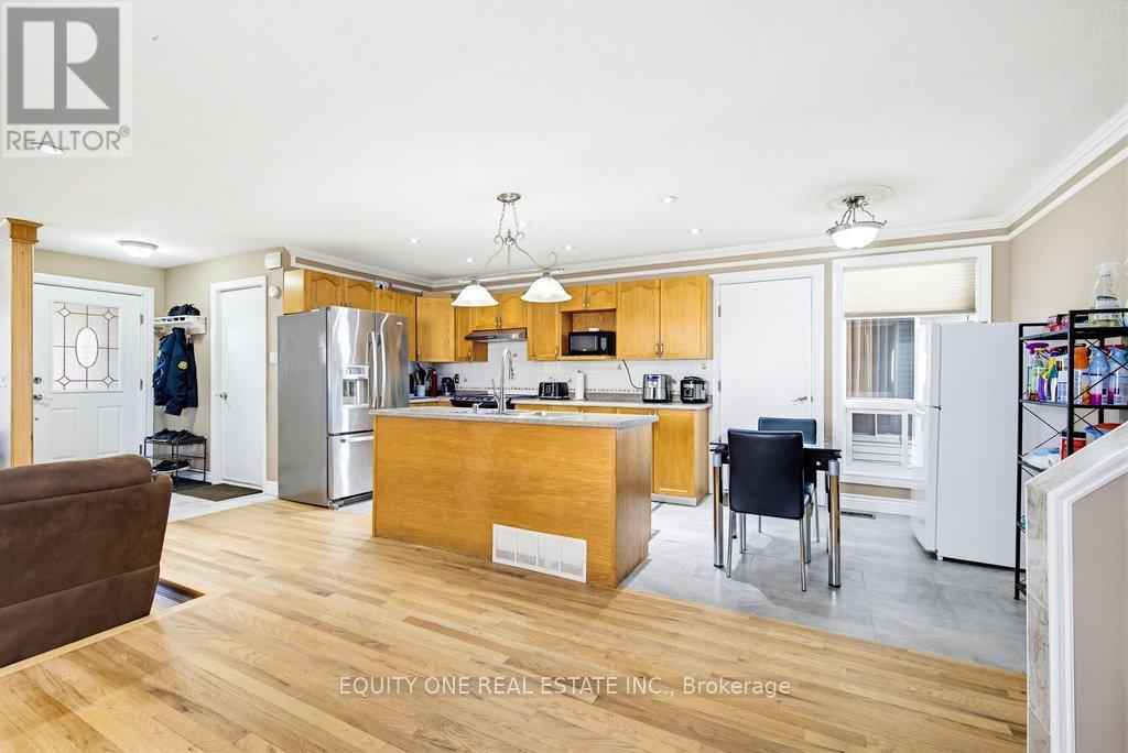 1112 Burgundy Lane, Ottawa, Ontario  K1C 2M8 - Photo 7 - X13164518