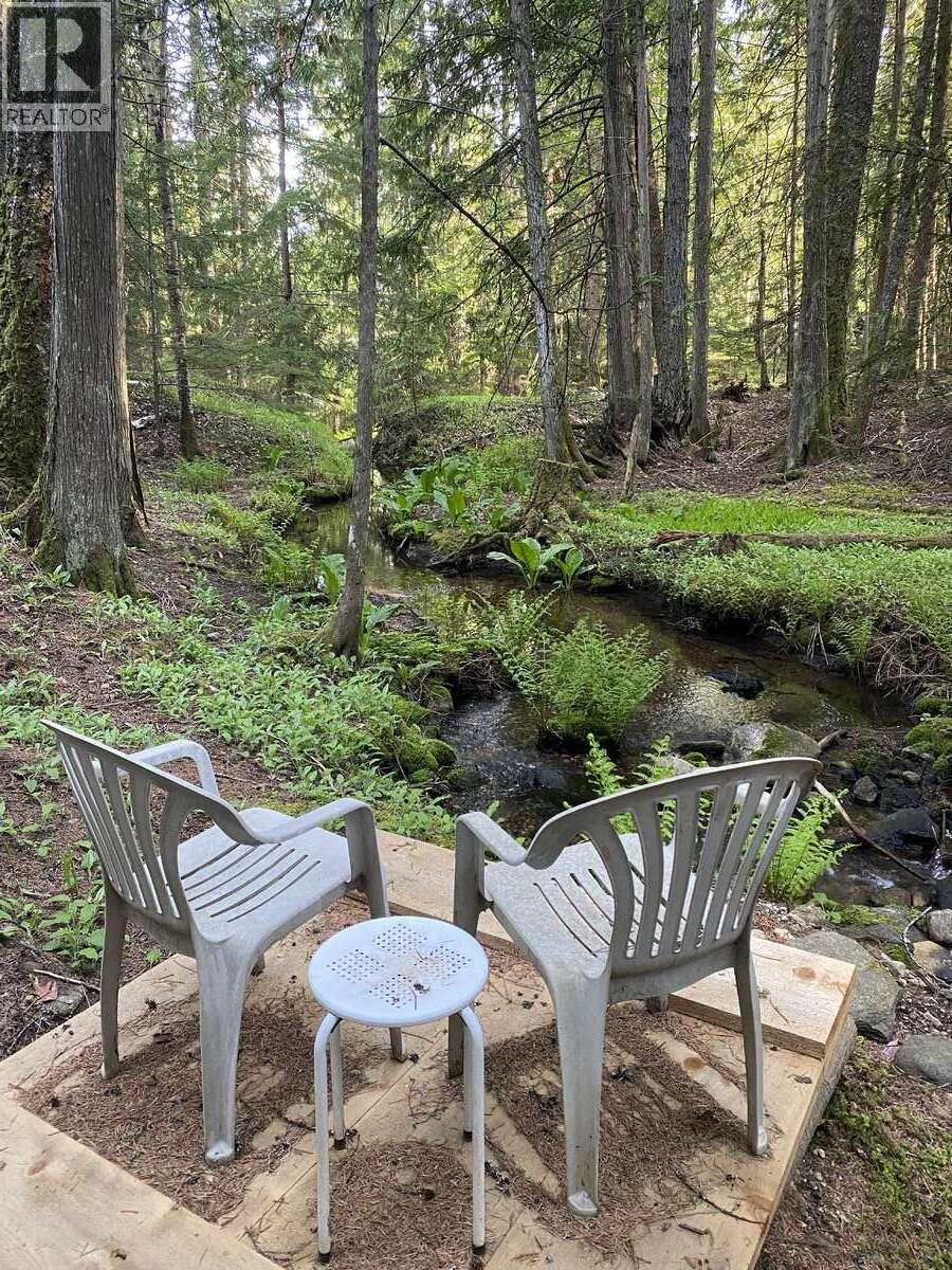 16278 3a Highway, Crawford Bay, British Columbia  V0B 1E0 - Photo 22 - 10388584