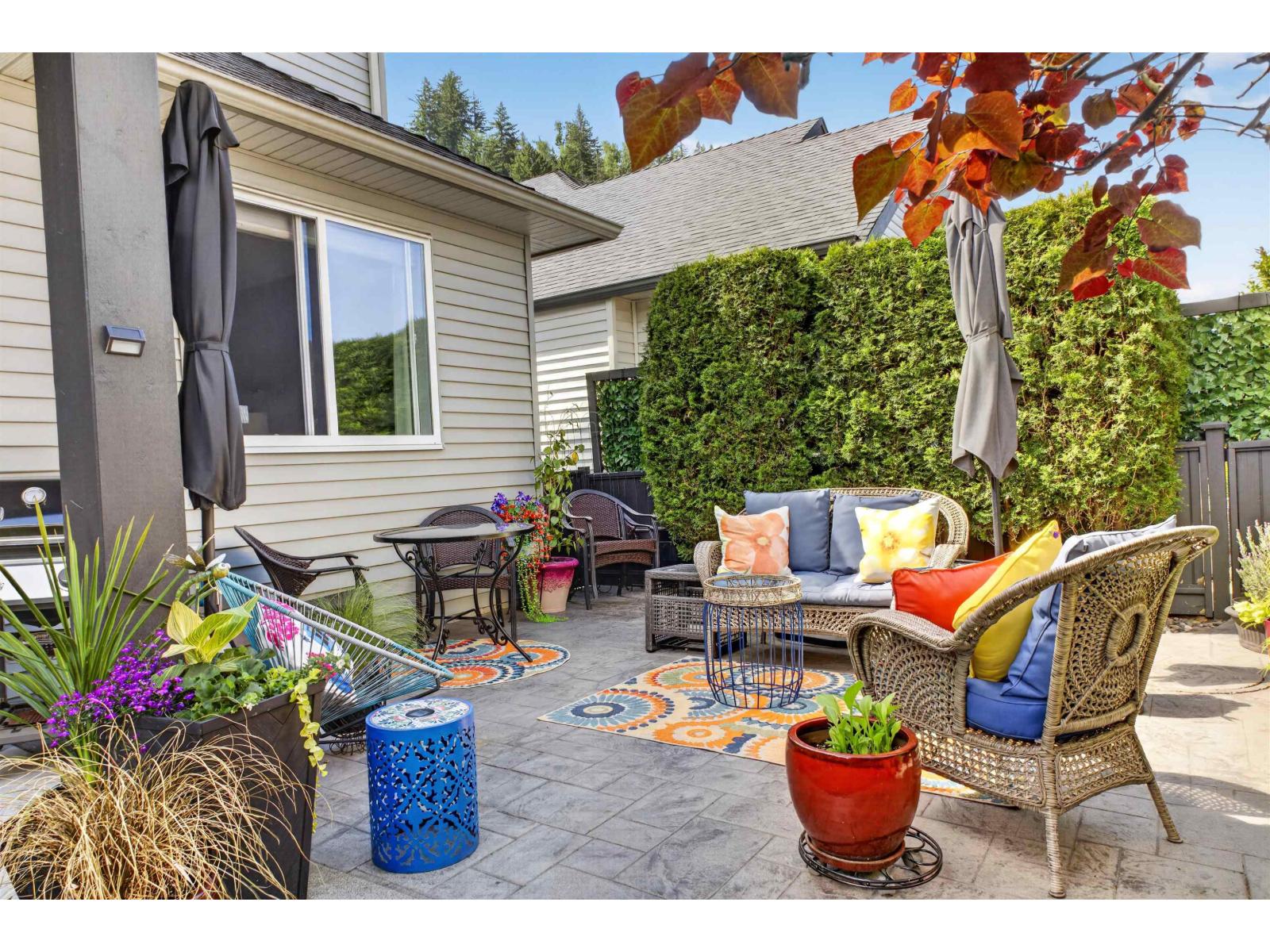 45863 S Foxridge Crescent, Vedder Crossing, Chilliwack, British Columbia  V2R 0P7 - Photo 3 - R3126873