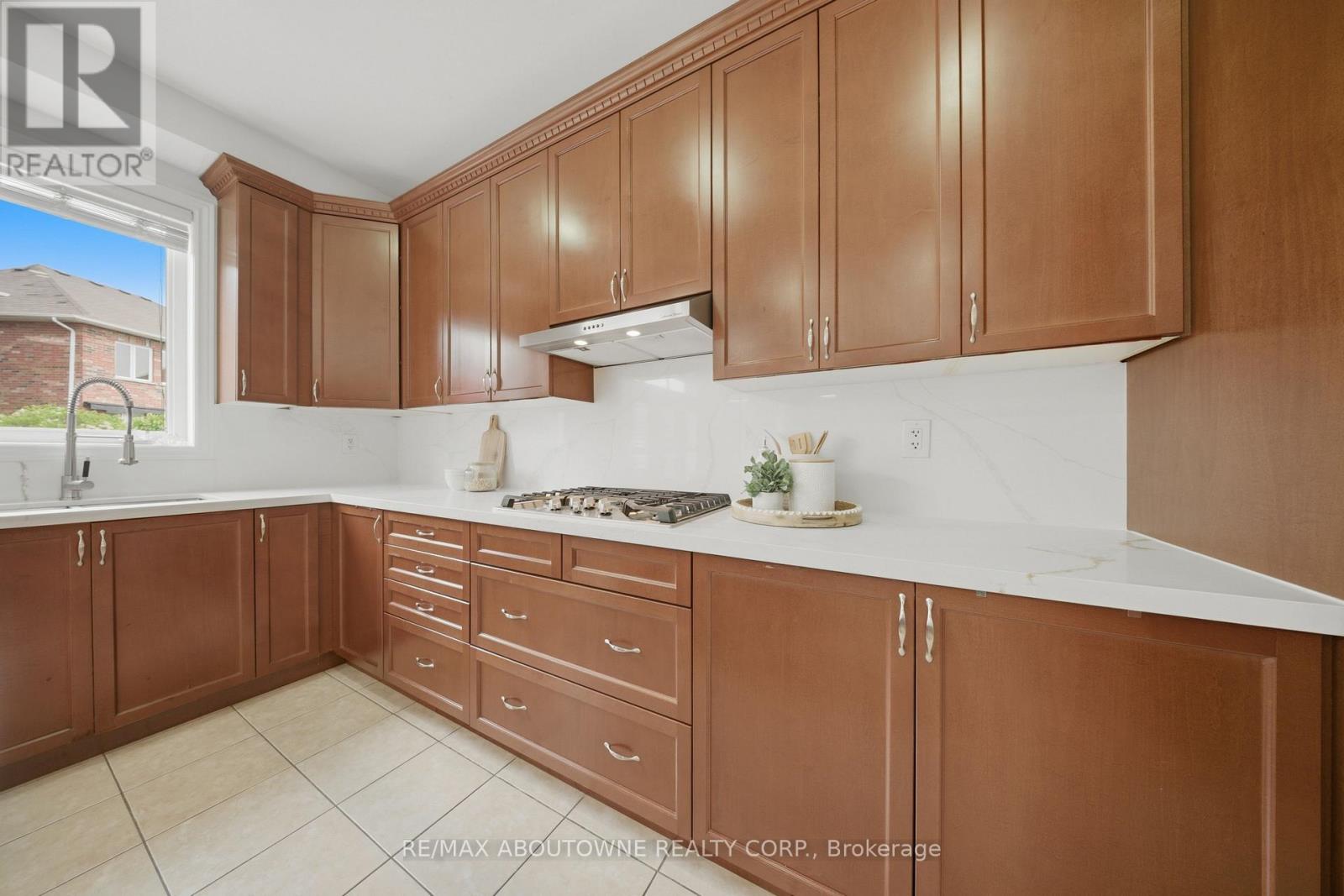 3071 Jenn Avenue, Burlington, Ontario  L7M 0C7 - Photo 15 - W13164266