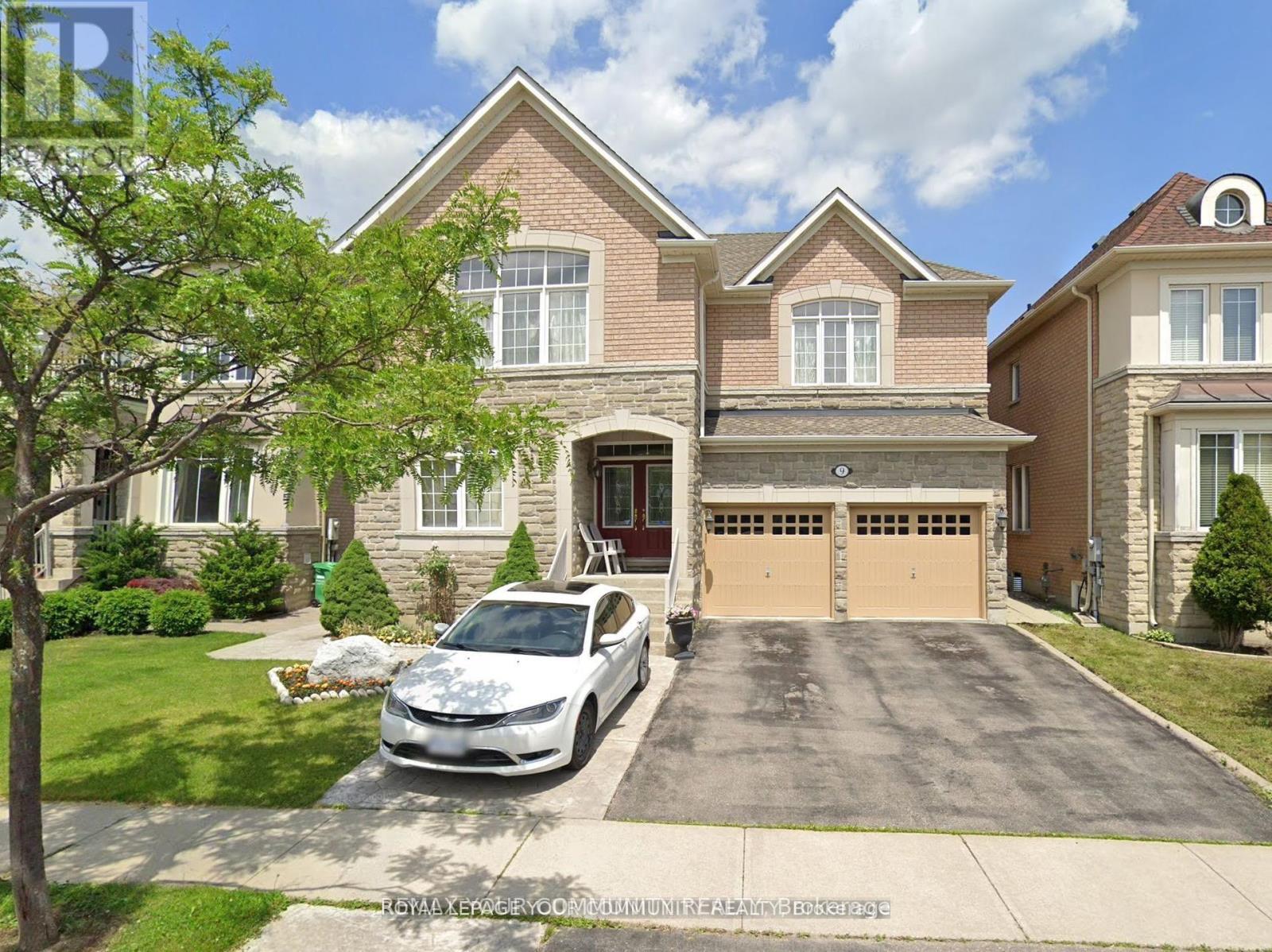 9 HAWKRIDGE TRAIL