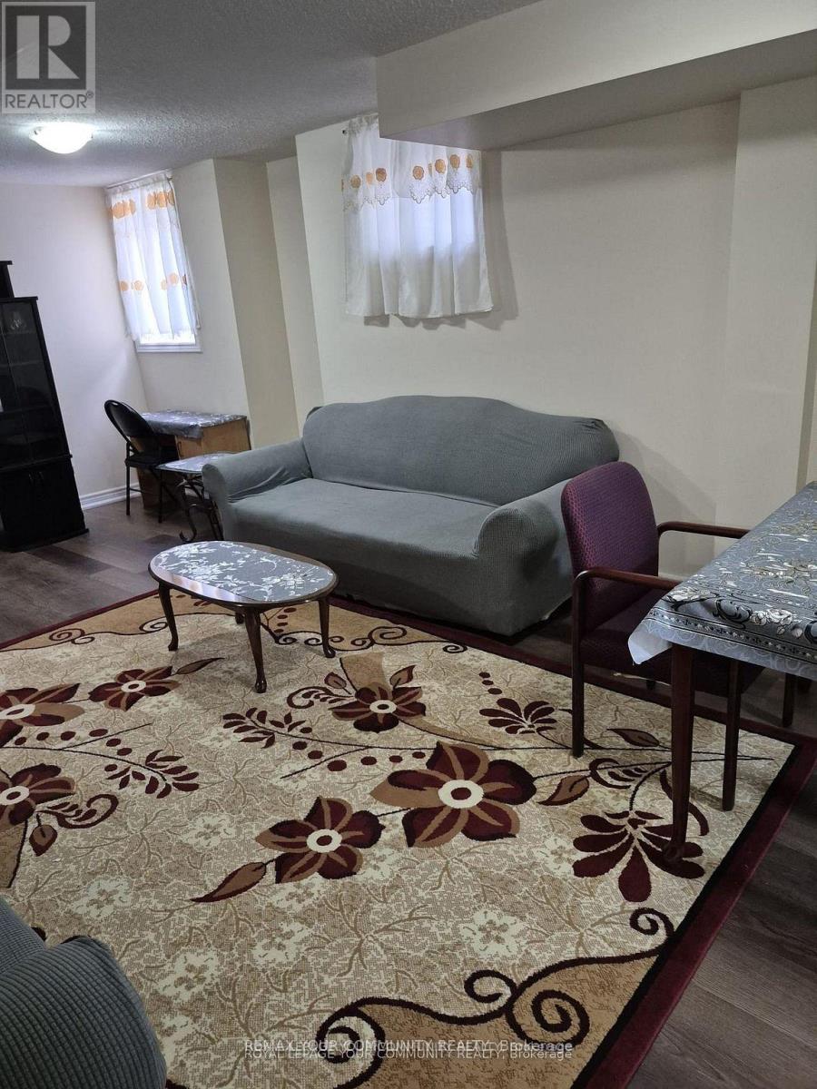 9 Hawkridge Trail, Brampton, Ontario  L6P 2T5 - Photo 2 - W13164362