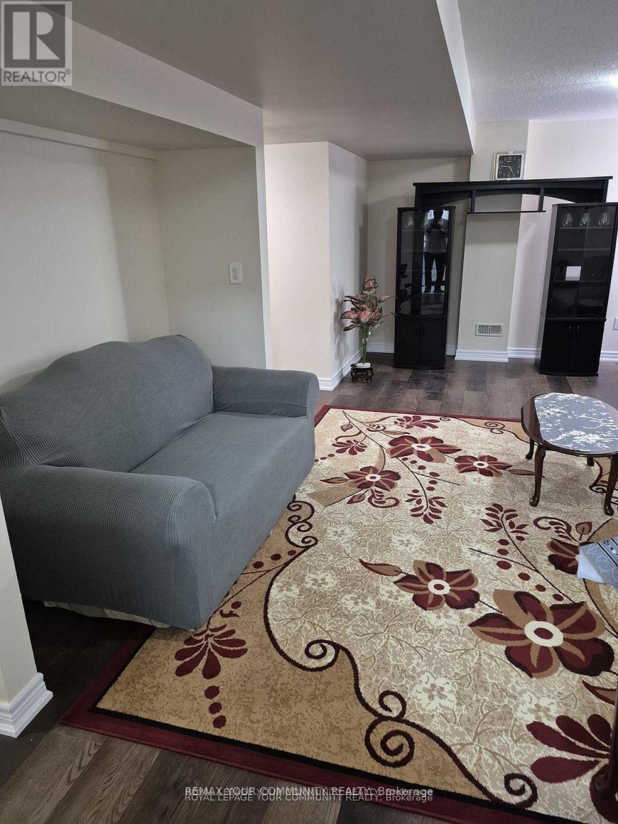 9 Hawkridge Trail, Brampton, Ontario  L6P 2T5 - Photo 4 - W13164362