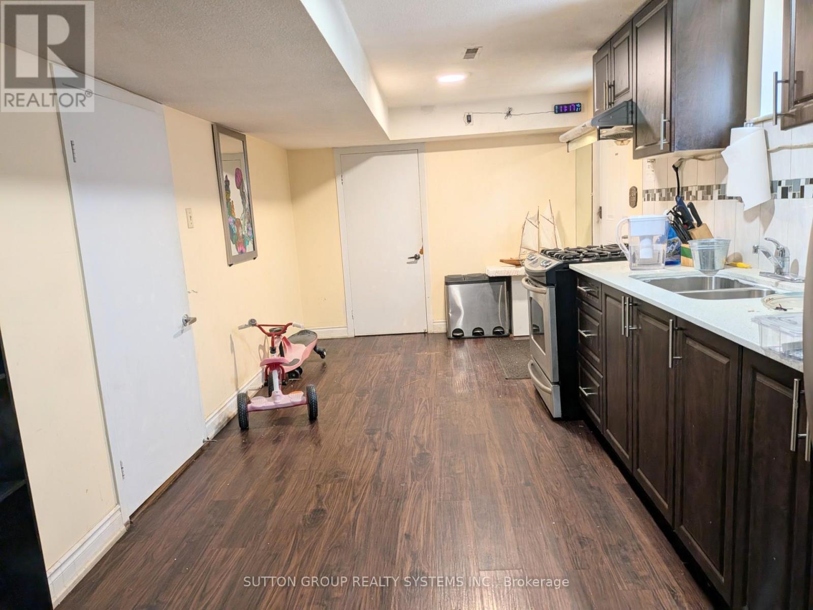 Basement - 41 Annabelle Drive, Toronto, Ontario M9V 3B8 - Photo 5 - W13164422