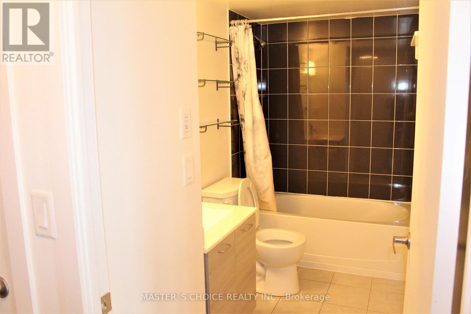 517 - 20 Joe Shuster Way, Toronto, Ontario  M6K 0A3 - Photo 4 - W13164452