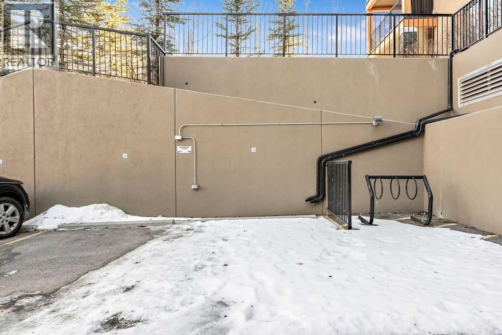 308, 103 Valley Ridge Manor NW, Calgary, Alberta  T3B 6C5 - Photo 25 - A2278619