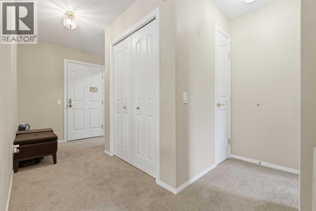 2324, 1818 Simcoe Boulevard SW, Calgary, Alberta  T3H 3L9 - Photo 5 - A2310490