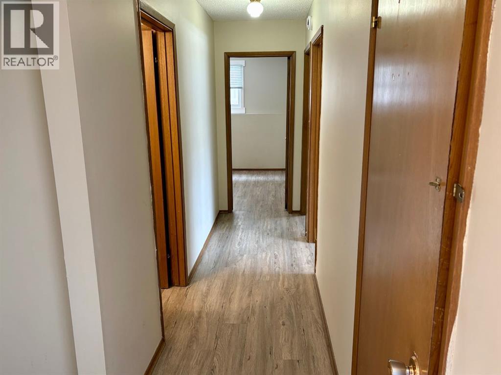 4828 Varsity Drive NW, Calgary, Alberta  T3A 1A3 - Photo 12 - A2310800