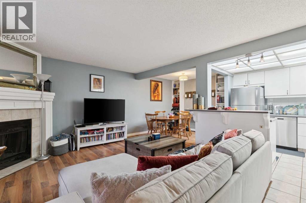 145 Cedar Springs Gardens SW, Calgary, Alberta  T2W 5J9 - Photo 3 - A2313850